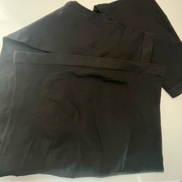 Time and Tru Maternity Large 12/14 Black Leggings PRELOVED - Picture 2 of 7